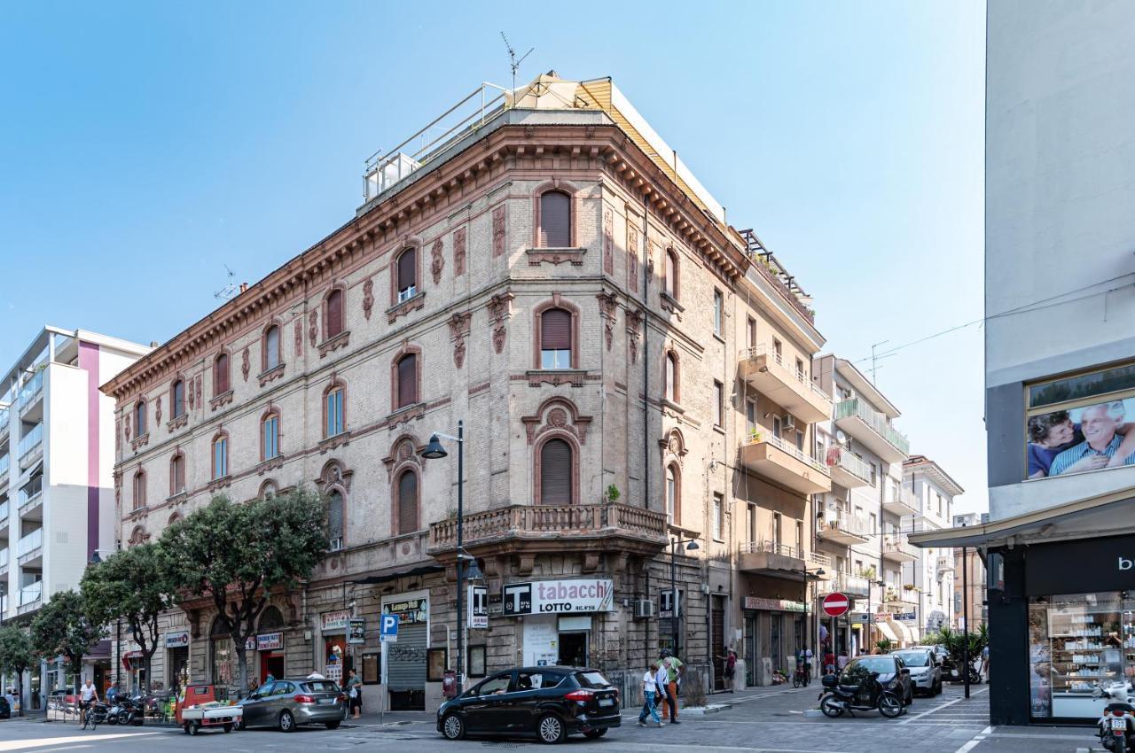 Central Station Terrace Apartment Near The Sea Pescara Zewnętrze zdjęcie